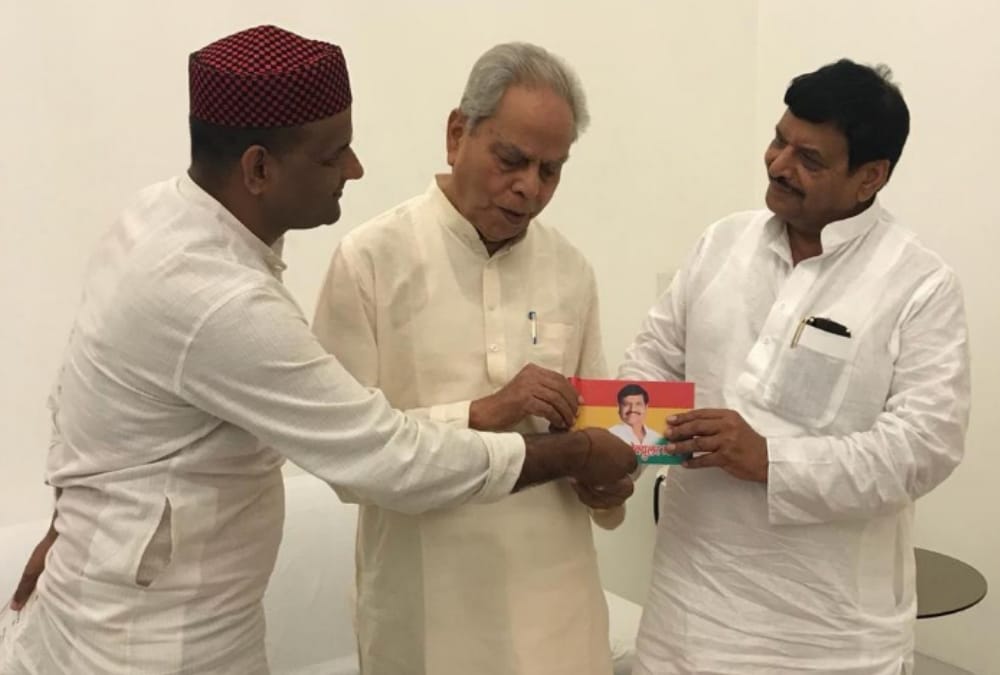 shivpal singh yadav meets bhagwati singh.