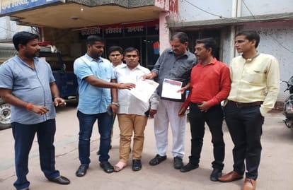 FIR may be filed against bjp mp ramshankar katheria for cake cut of parliament shape