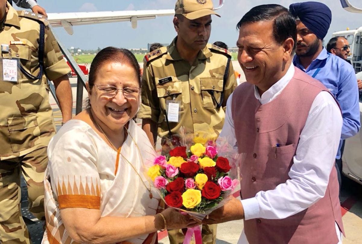 sumitra mahajan in shimla discussion on one Nation one Election in HP Vidhan Sabha
