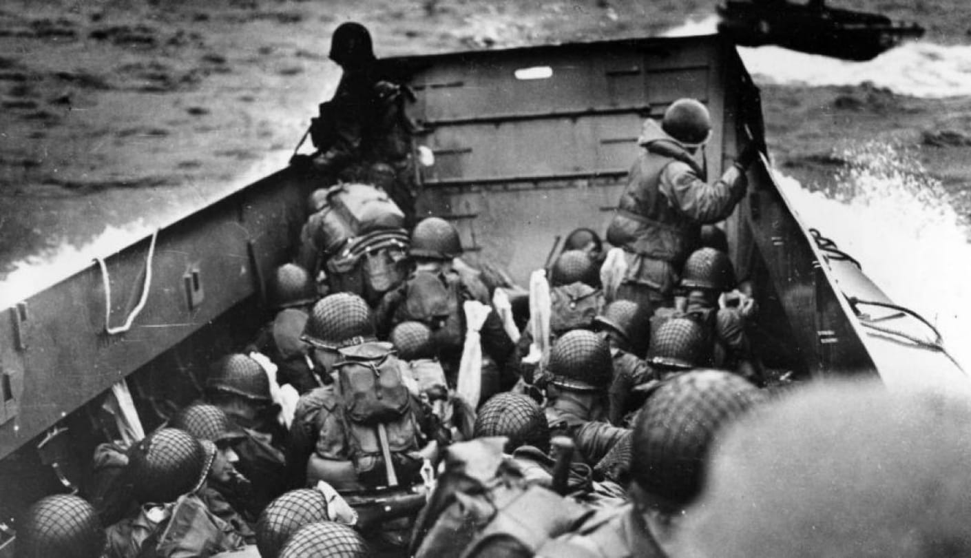 Scenerio of world war two through pictures