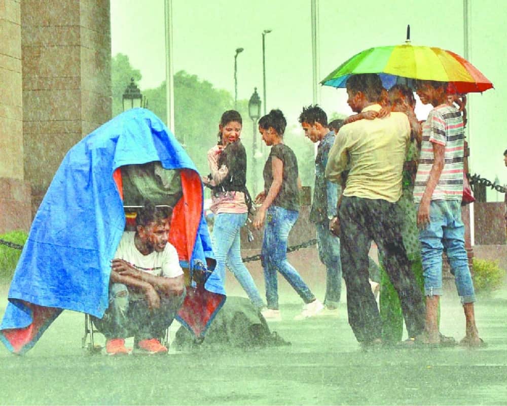 Delhi NCR temperature down after Rain