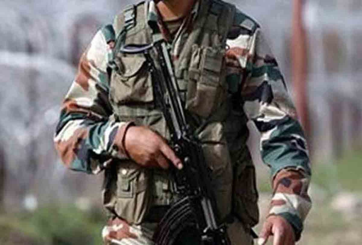 BSF jawan Brajesh agnihotri found on bus stand in etawah