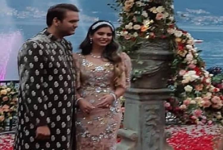 Isha Ambani and Anand Piramal engagement inside pictures