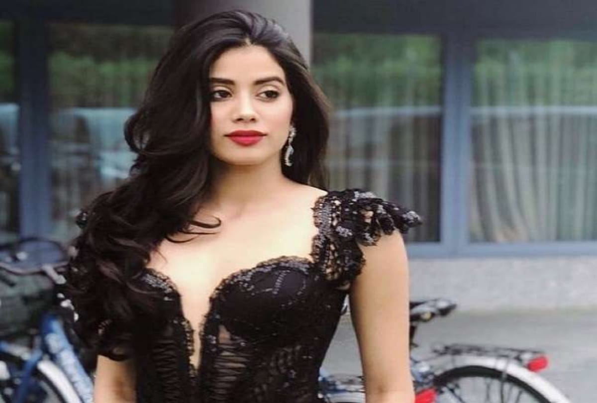 after dhadak janhvi is ready for another5 movie with karan johar