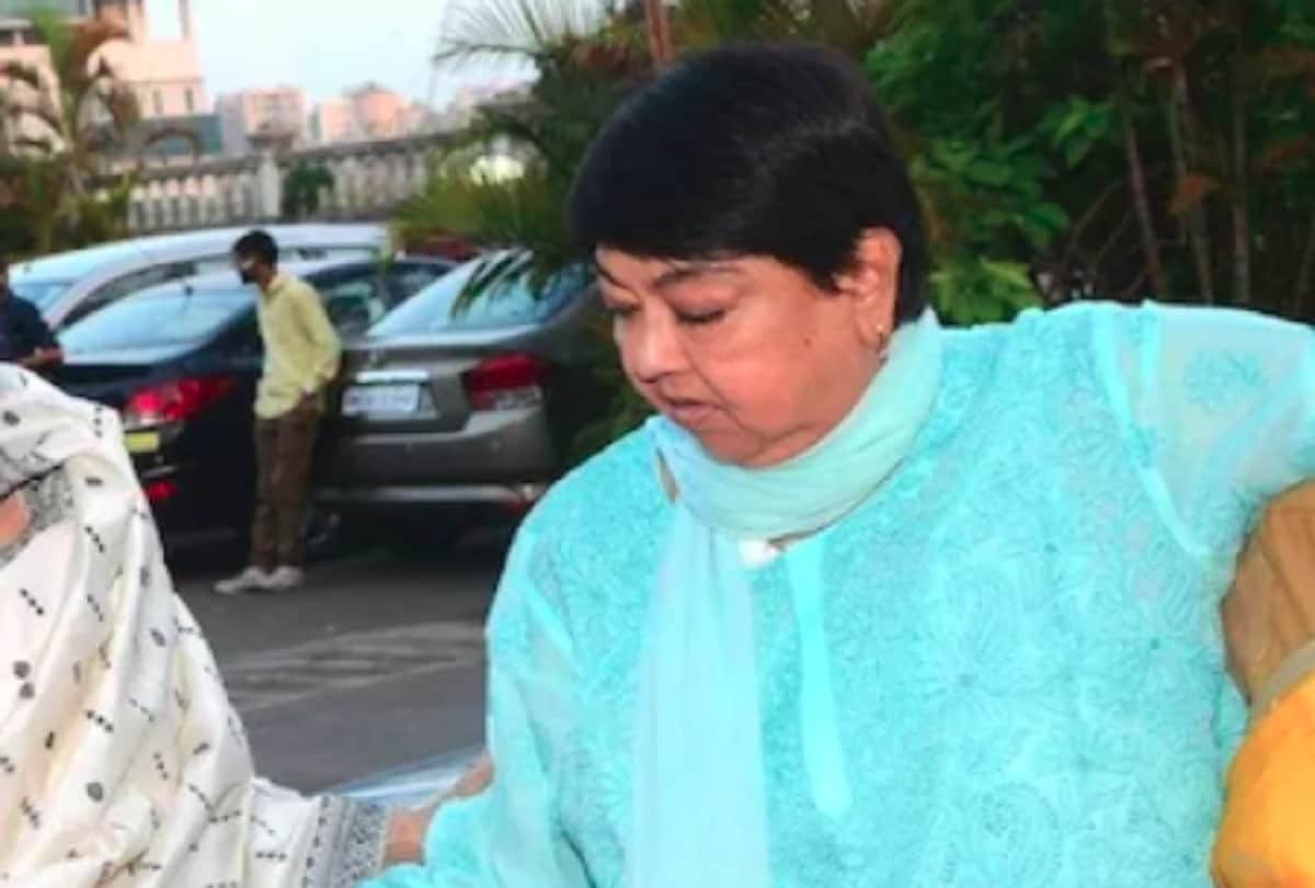 bollywood director kalpana lajmi funeral celebrities not reach there