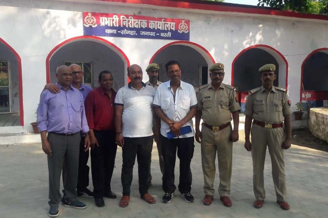 हालैंड से दादी का गांव खोजने पहुंचे नरदेव चरन