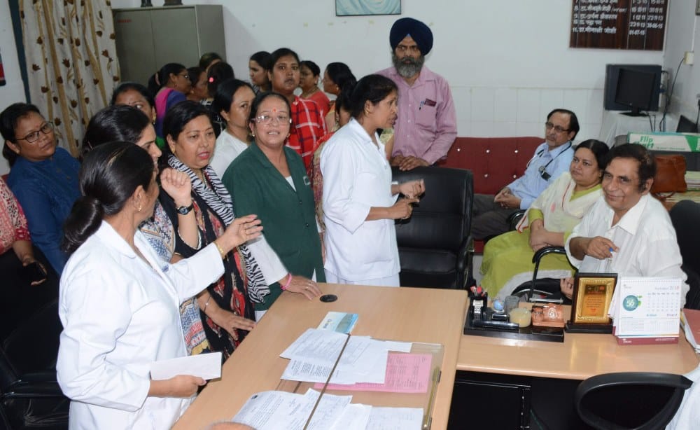 Pregnant woman and new born baby death in doon mahila hospital