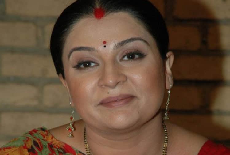 Television actress Sucheeta Trivedi married at the age of 41 with Nigam patel