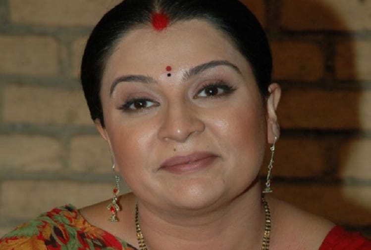 Television actress Sucheeta Trivedi married at the age of 41 with Nigam patel
