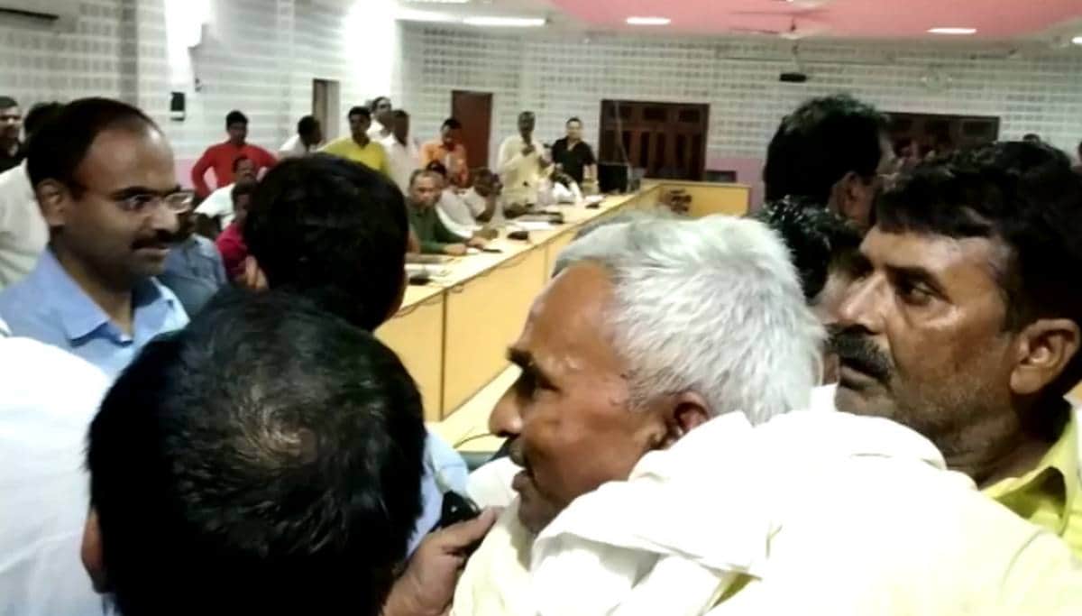 BJP MLA surendra singh disputed with officers in the past