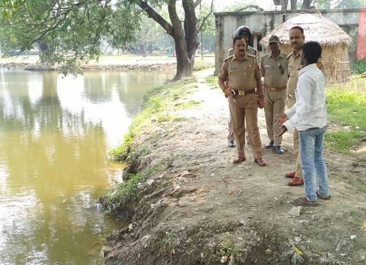 खून के नमूनों को जांच के लिए भेजा