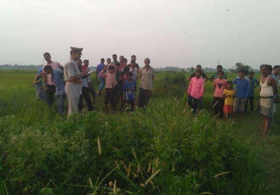 Women deadbody found from rice field at ballia