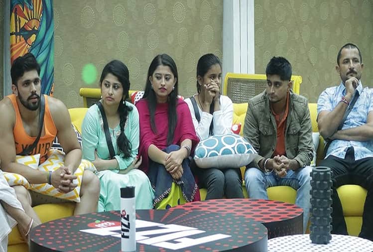 Bigg Boss got angry on contestants Kriti Verma Roshmi Banik lost immunity power from nominations