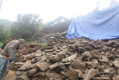 school students and teachers stuck after road blocked due to heavy rainfall in chamba