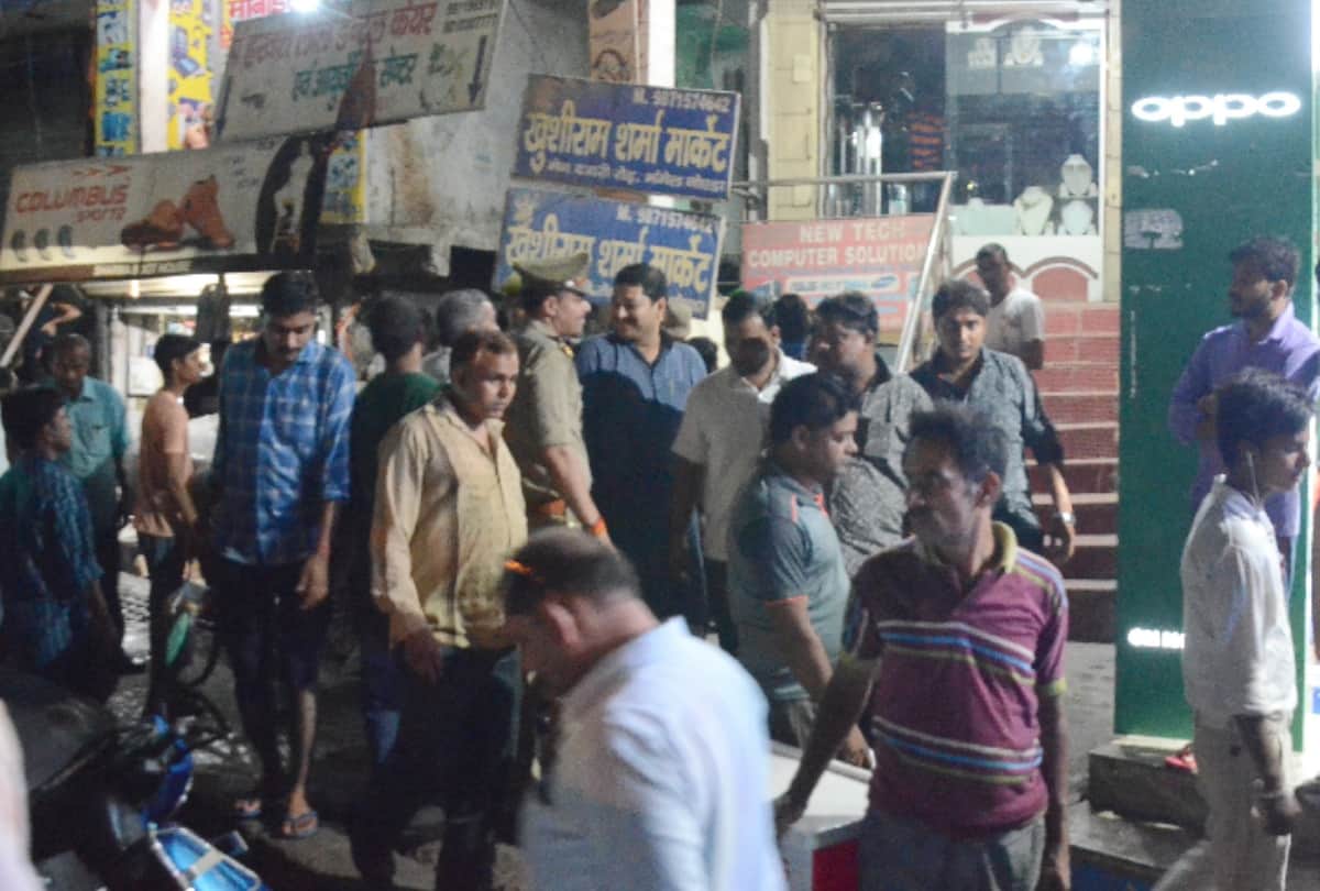 Miscreants looted 10 lakh jewellers beside police post in Noida