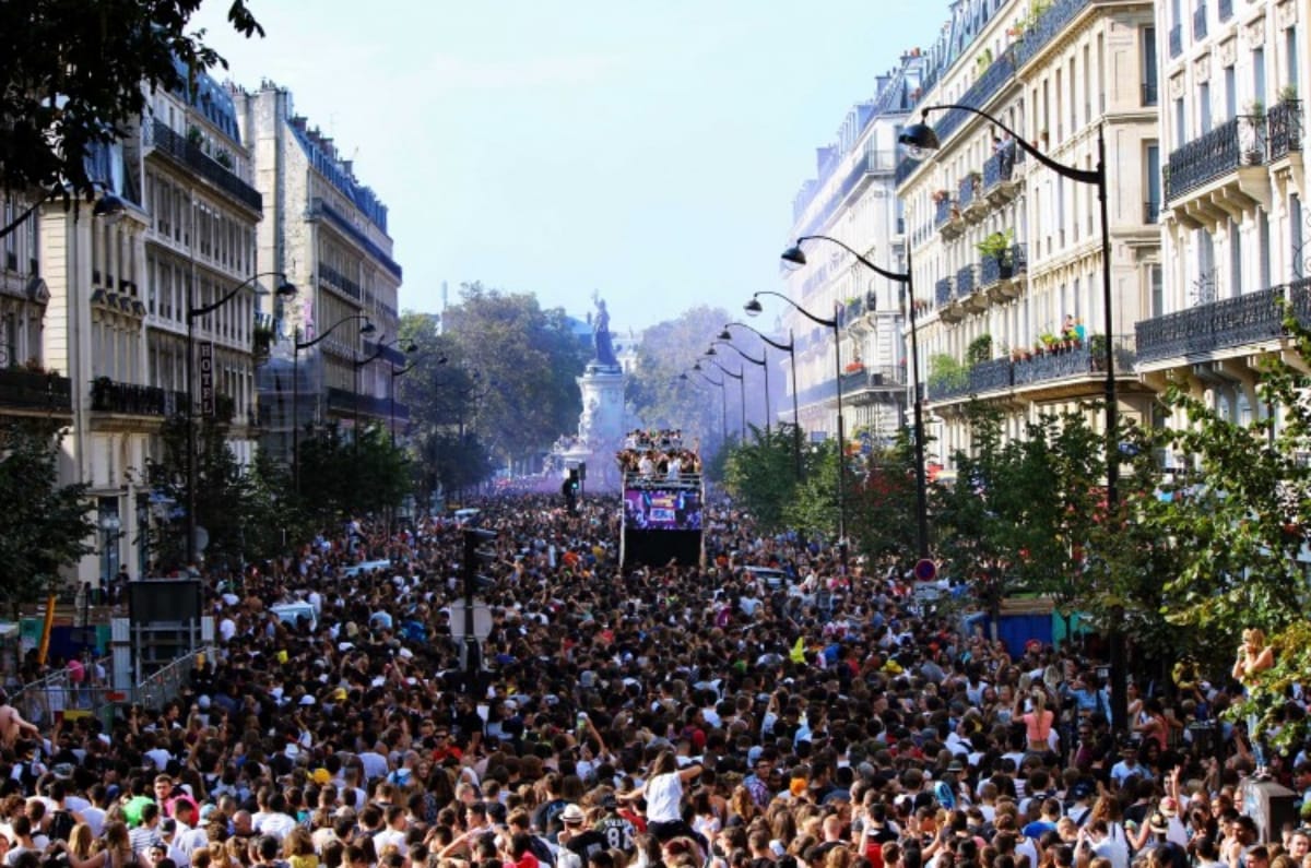 Paris techno parade: to promote liveliness, since 20 years the parade is taking place