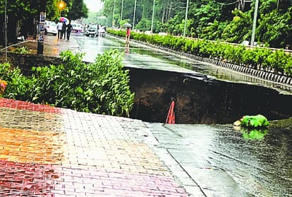 Five people die due to heavy rain in Punjab