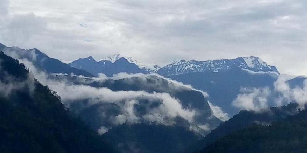 Peaks engaged in the Himalayas with snow