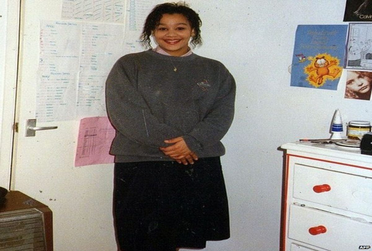 At the age of thirty two women went to sleep and got up fifteen years old