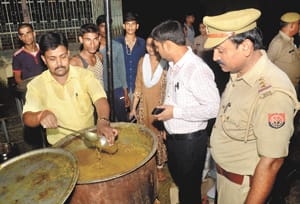 Hands and feet of swine officers watching the condition of children