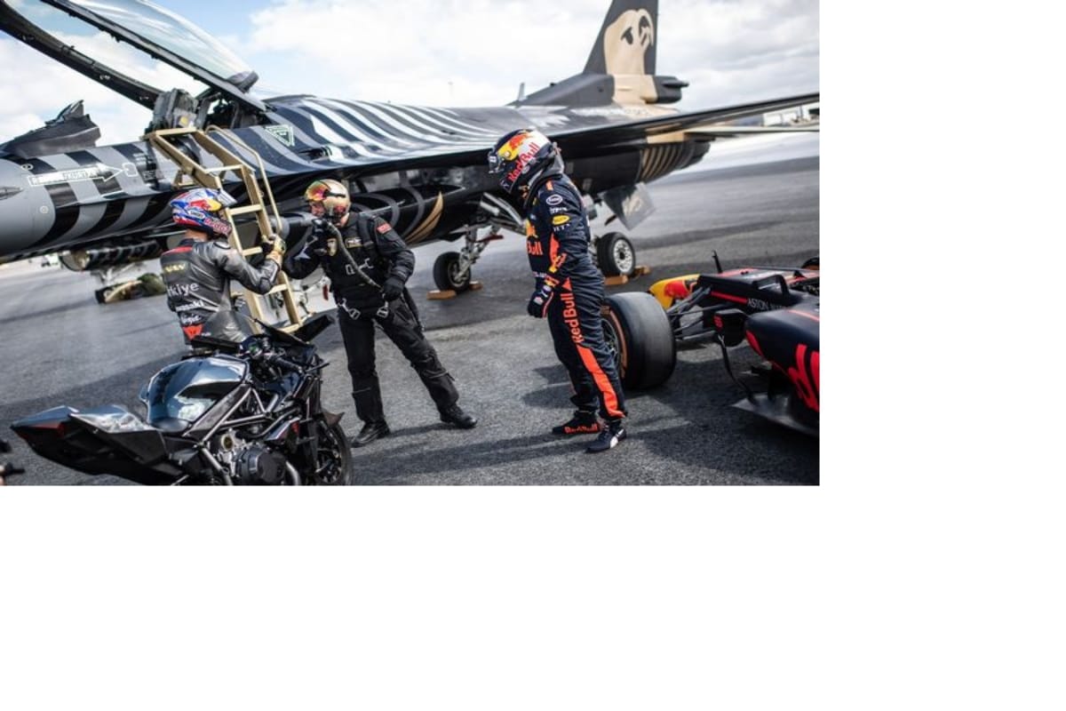 fighter plane ,formula one car,and super bike took participate in race together