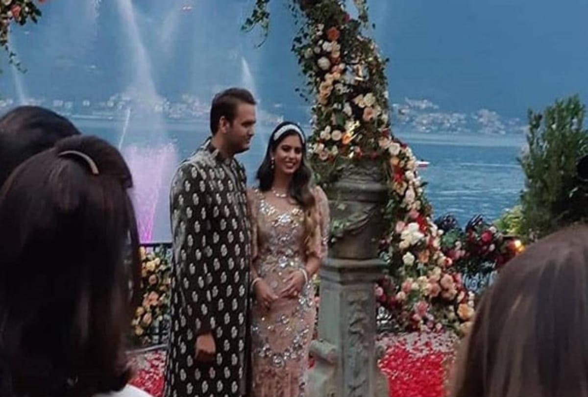 isha ambani smallest billionaire net worth 4710 crore