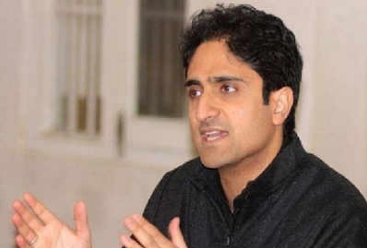 National conference spokesperson Junaid Azim Mattoo resigns in srinagar