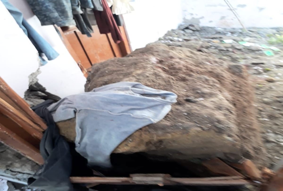 big rock fall upon a house in nerwa shimla three died