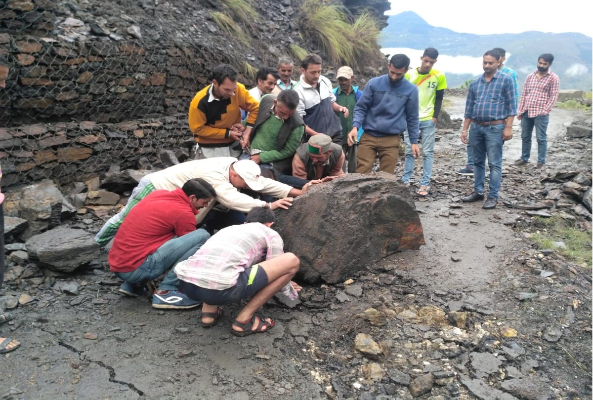 large scale loss due to heavy rainfall and snowfall during three days in himachal