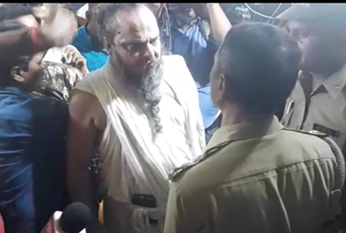 Ruckus in Panki hanuman Temple in Kanpur