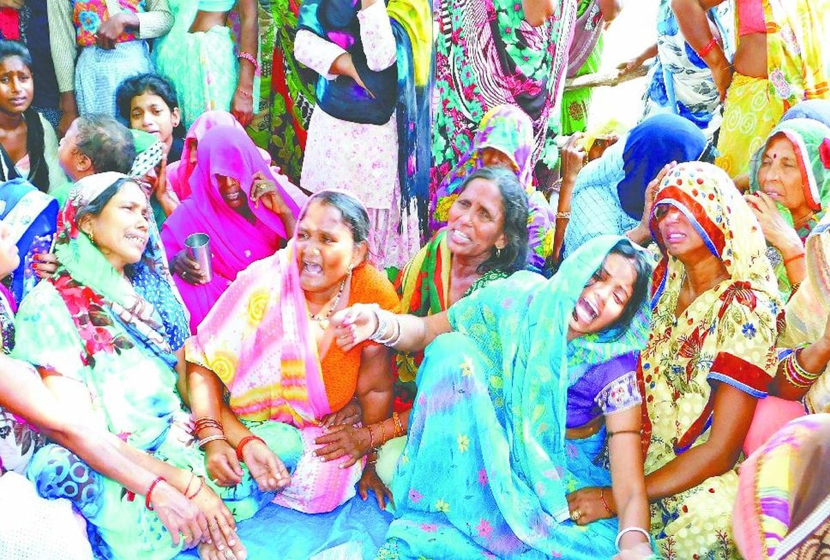 Weeping in Nekapur and Asayuli village of Mainpuri