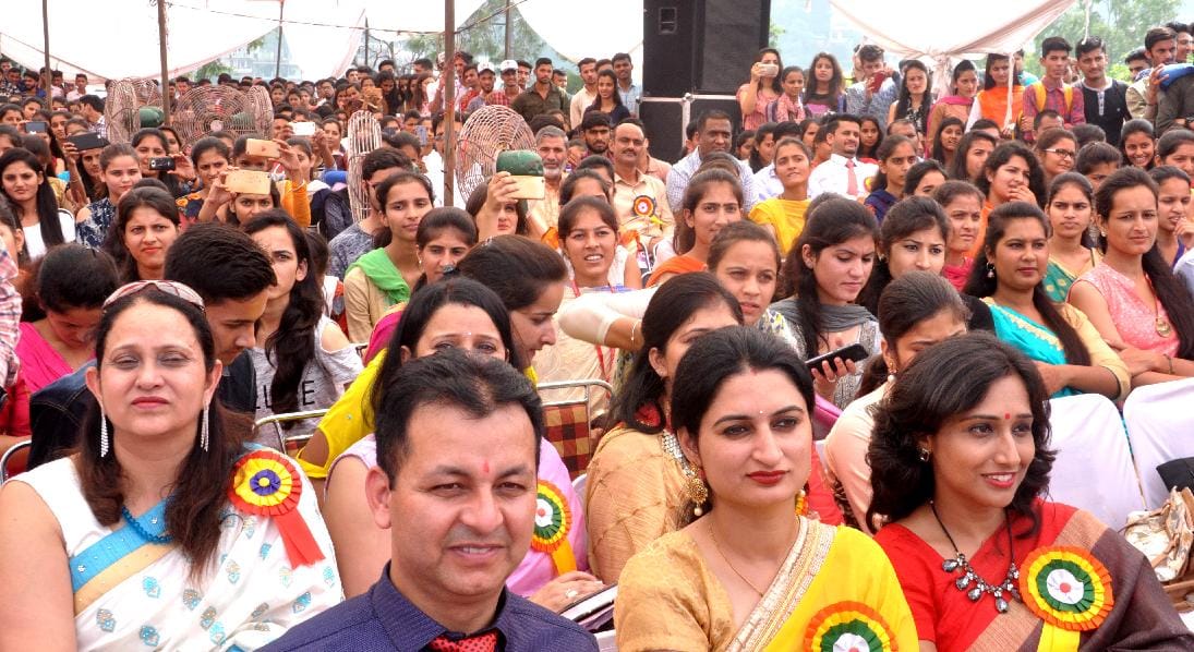 नाहन कॉलेज के होनहार सम्मानित