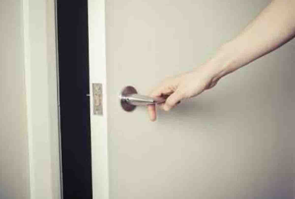 man committed suicide due to Laws house Torture