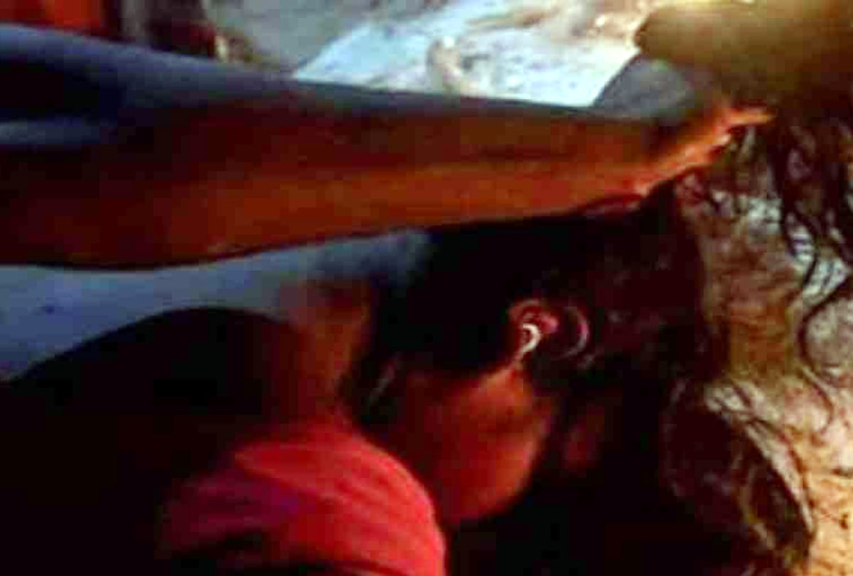 Sadhu tried to misbehave with girl child