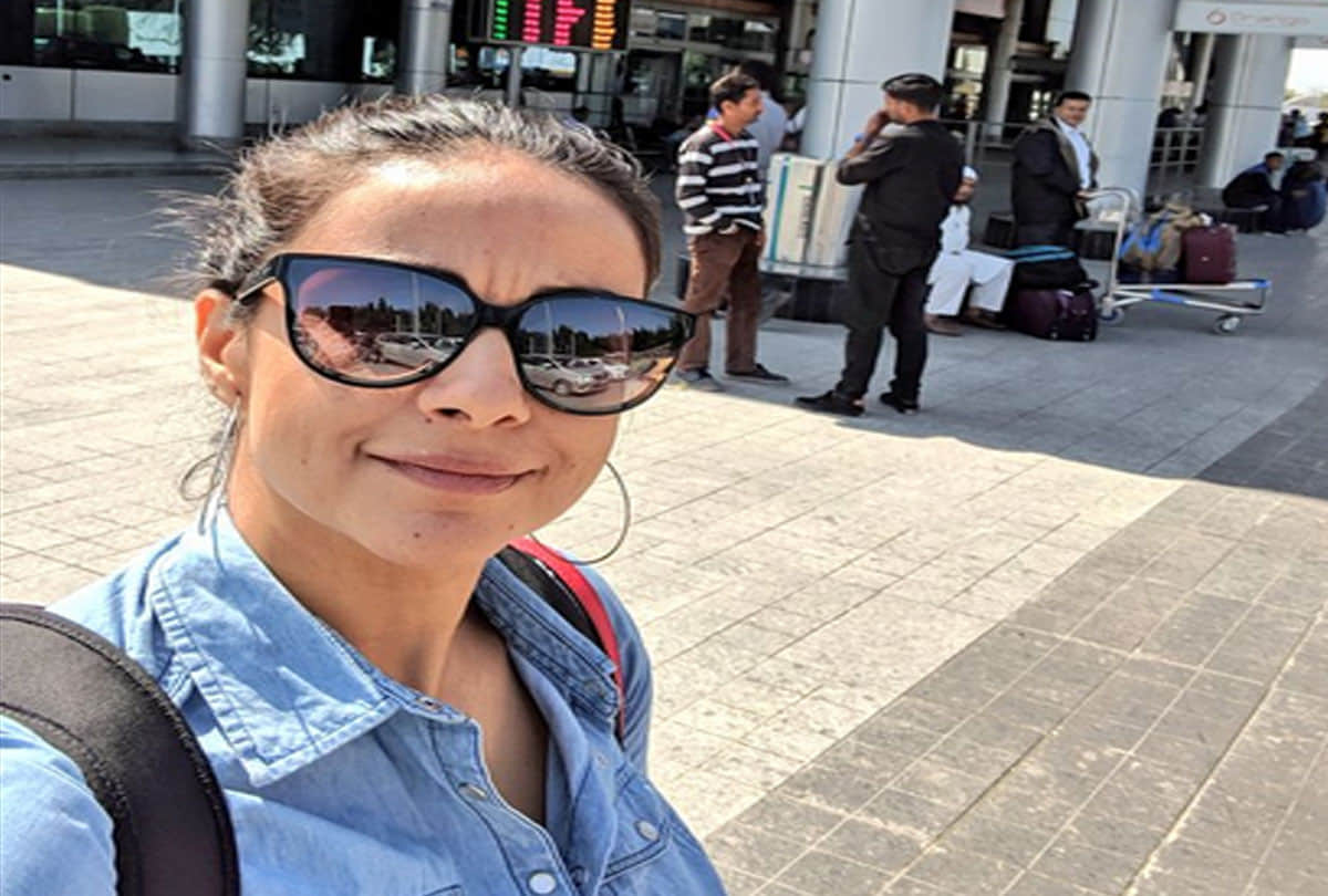 air india server down gul panag take pictures with friends