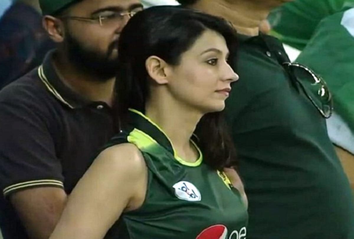 The Pak Mystery Girl Rizla Seen In Matches Of Team India Finally Found
