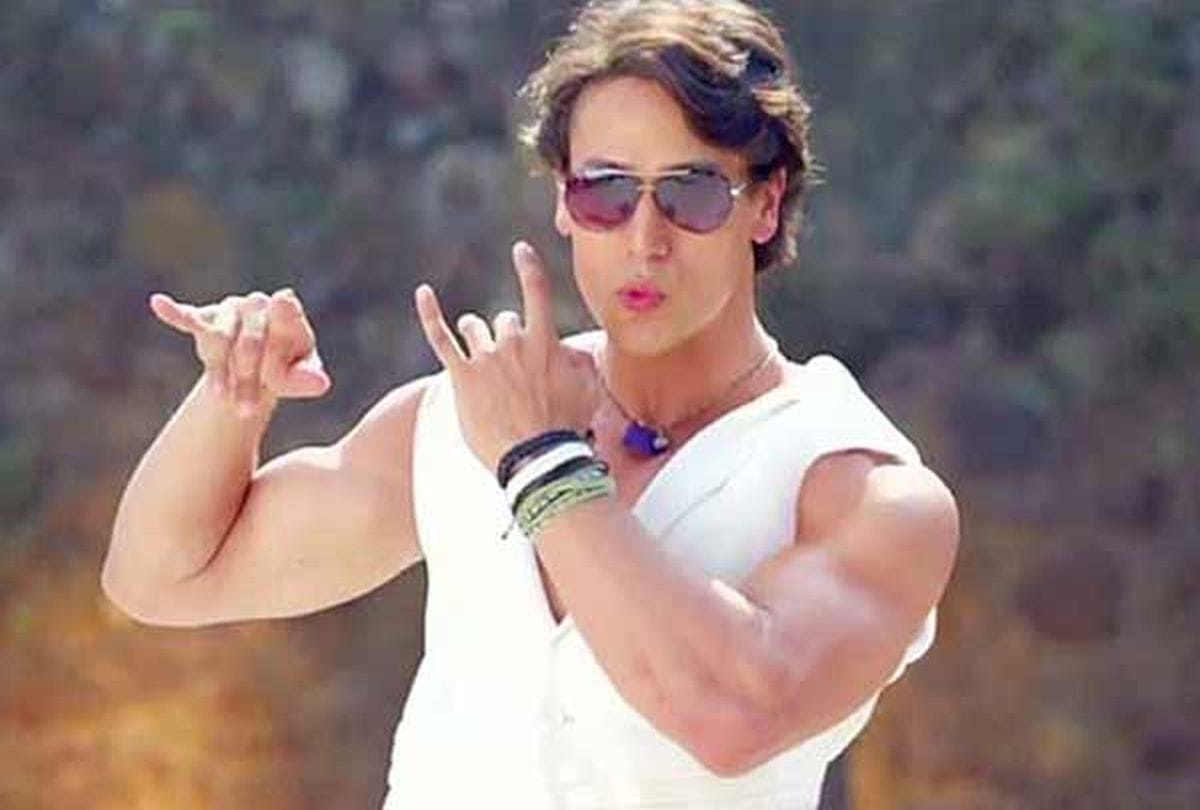 Tiger Shroff fans escaped from teenage child shelter house