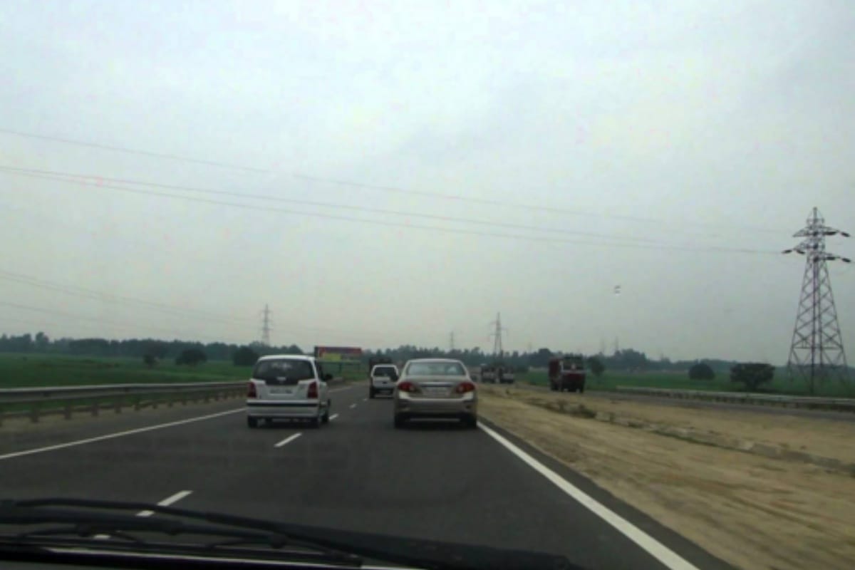NH-58 would be one way Meerut on next two days of september you may face traffic jam