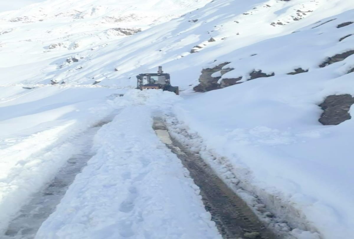 500 people still stuck in lahaul including children and women