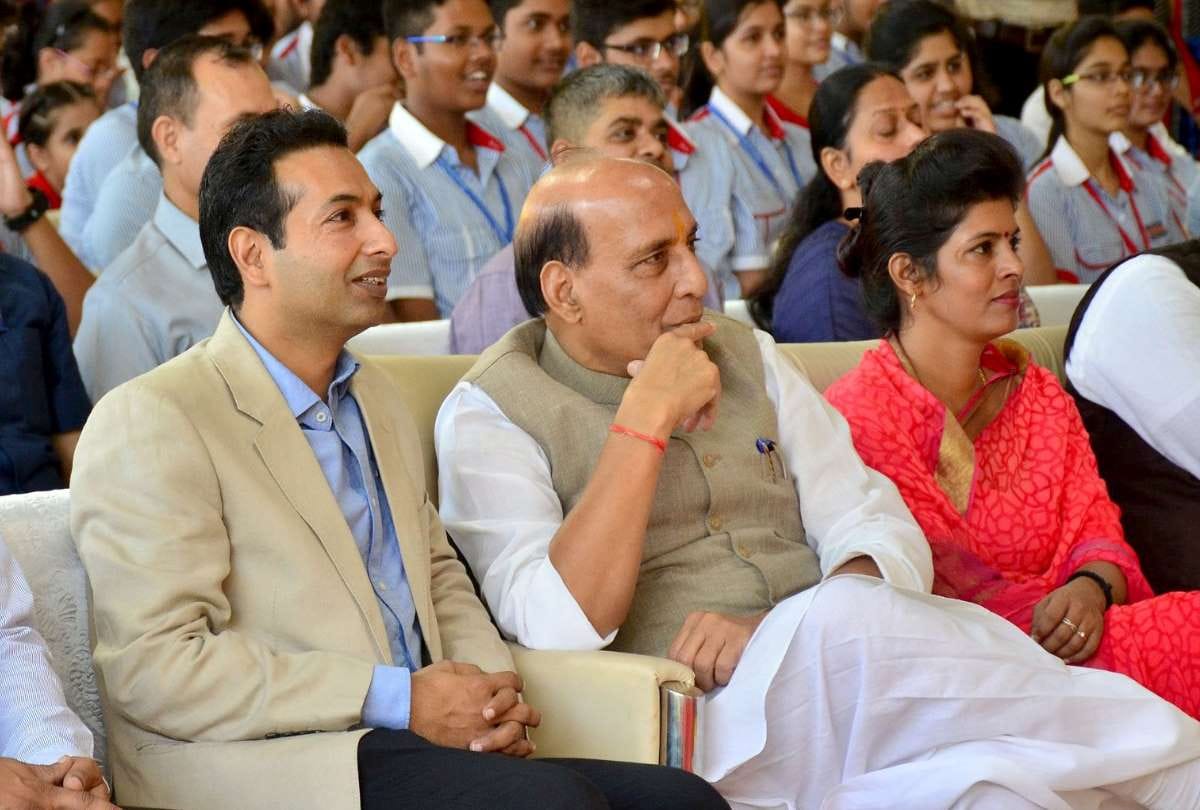 home minister rajnath singh shared his experience with students