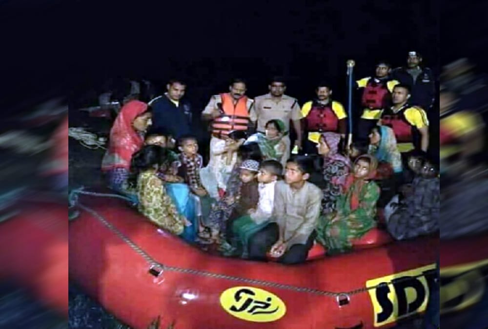 More than 30 people rescue from Yamuna River overflow in rishikesh