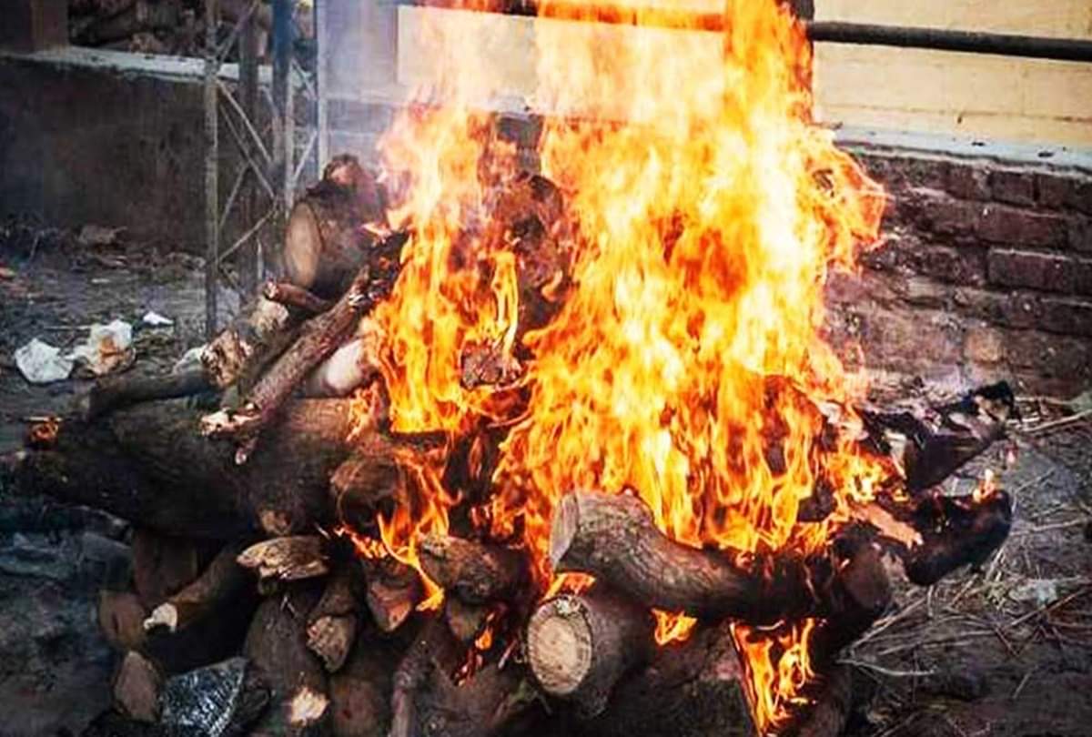 reasons behind why women not allowed in shamshan ghat to funeral