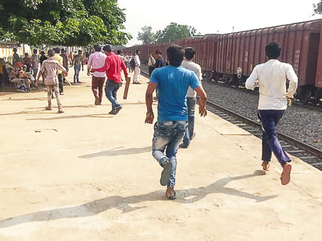Two groups of students clash over domination in farrukhabad