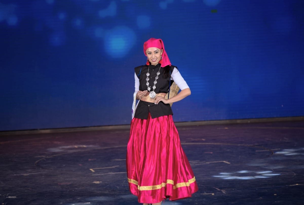 Vaishnavi chauhan wins Miss photogenic award