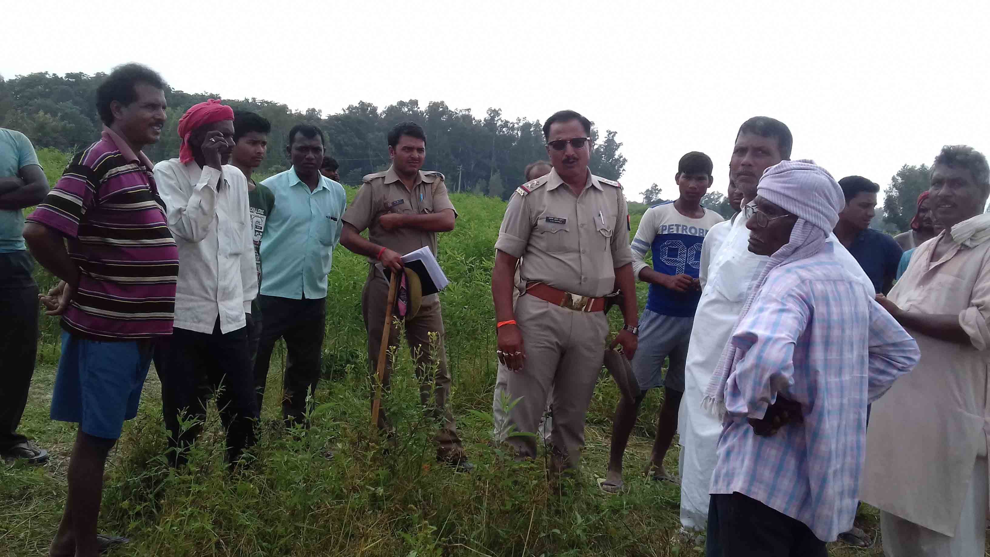 girl student stabbed by a person in one sided love at mau
