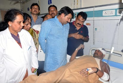 Five storey building collapsed- CM Kejriwal given orders of Magistrate investigation