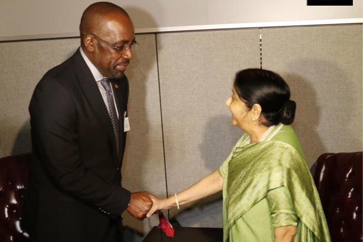 Sushma Swaraj met the Foreign Minister of Antigua EP Chet Greene on the sidelines of UNGA