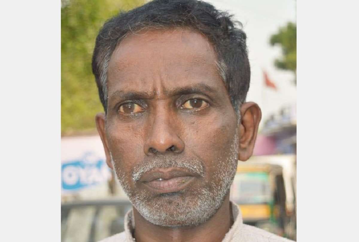 iqbal ansari demanded security due to praveen togdiya