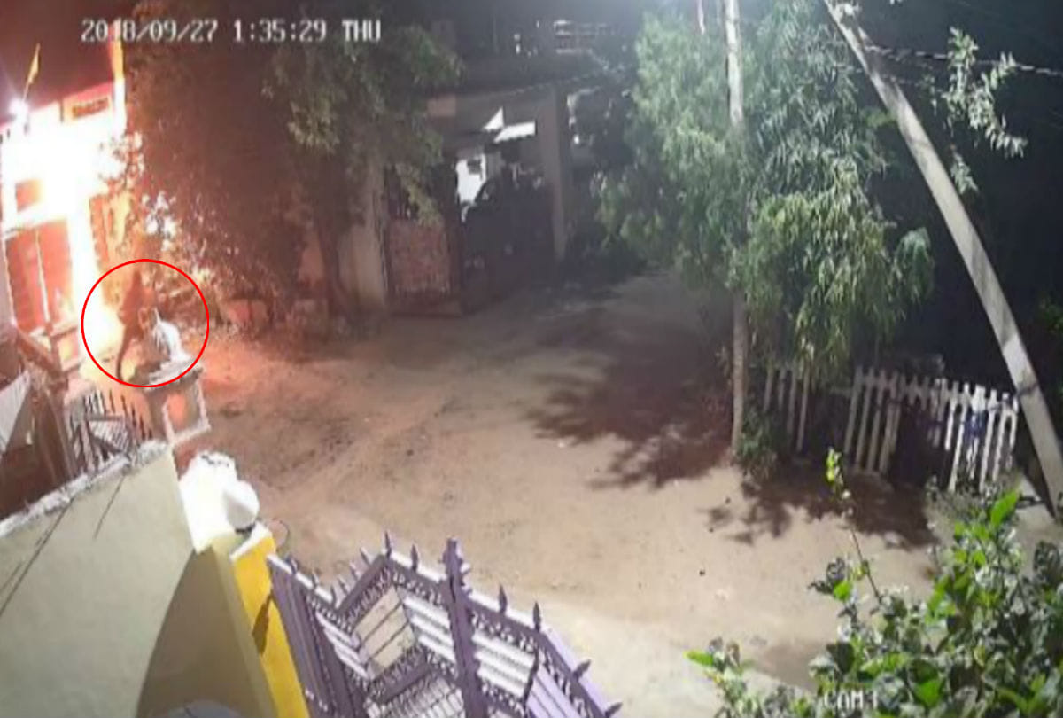 young man caught on CCTV burnt house of BJP MP's niece in agra