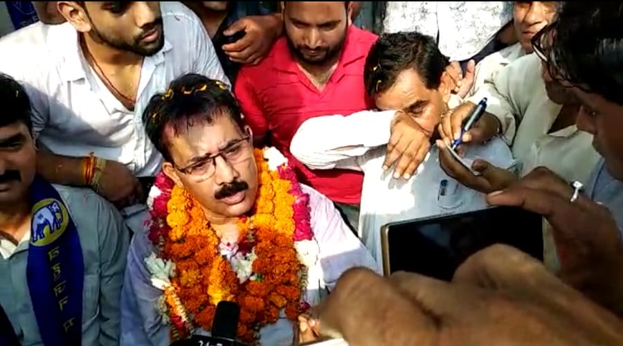BSP leader Yogesh Verma to Welcome and said BJP will not let victory in 2019 Lok Sabha elections